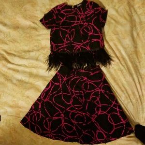 Girls 2 piece outfit,  great condition